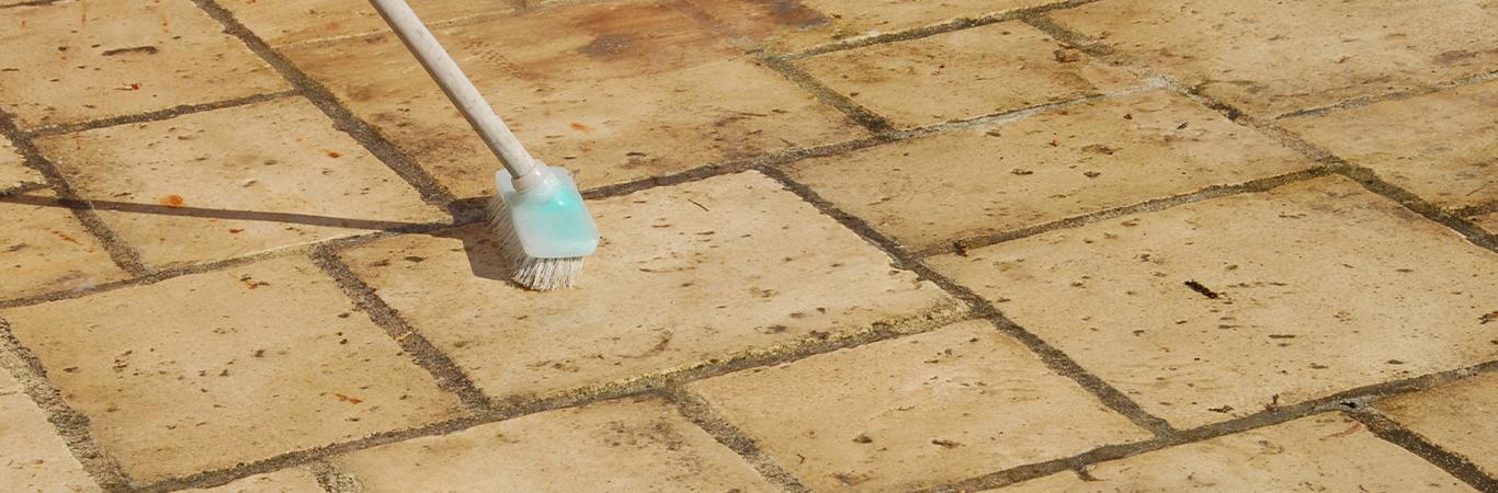 Comment nettoyer le carrelage de votre terrasse ?