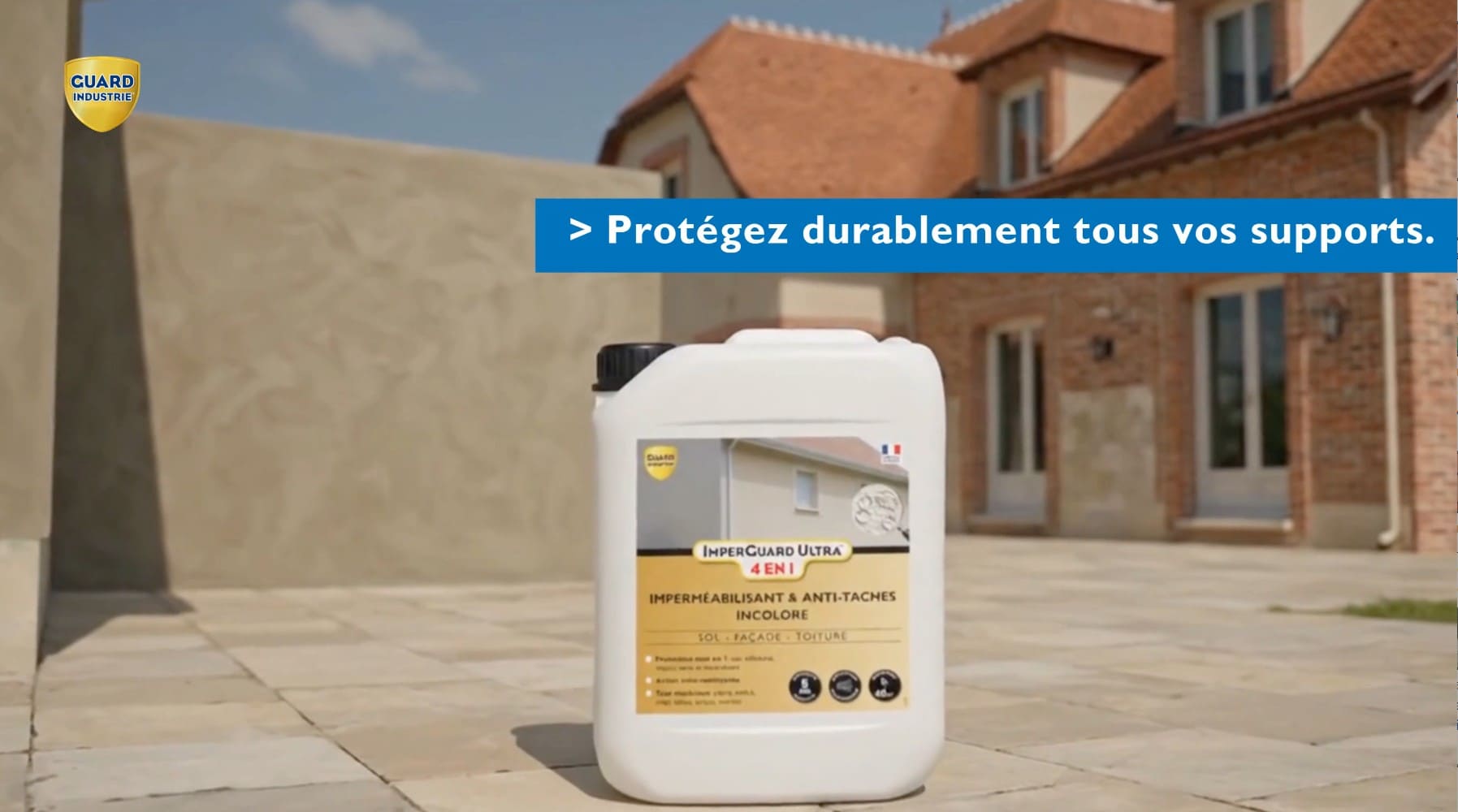 Comment protéger une terrasse, une allée ou un mur contre l’eau, les taches et la mousse